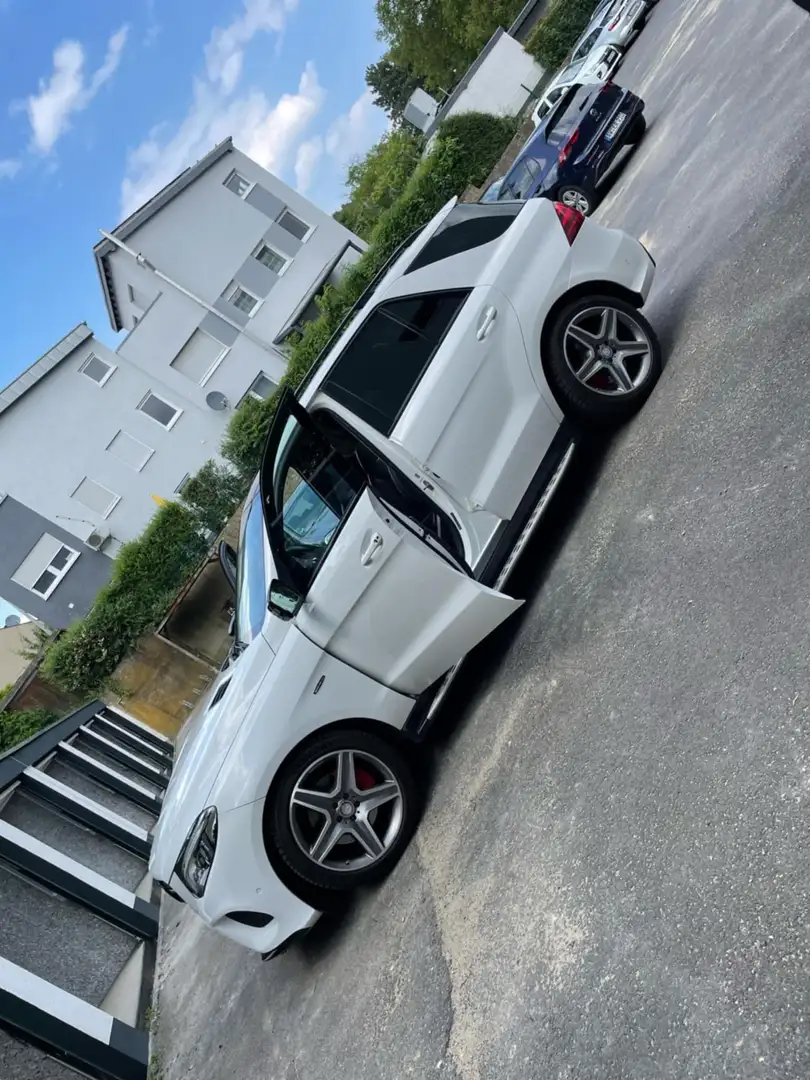 Mercedes-Benz GLE 250 d 4Matic 9G-TRONIC AMG Line Білий - 2