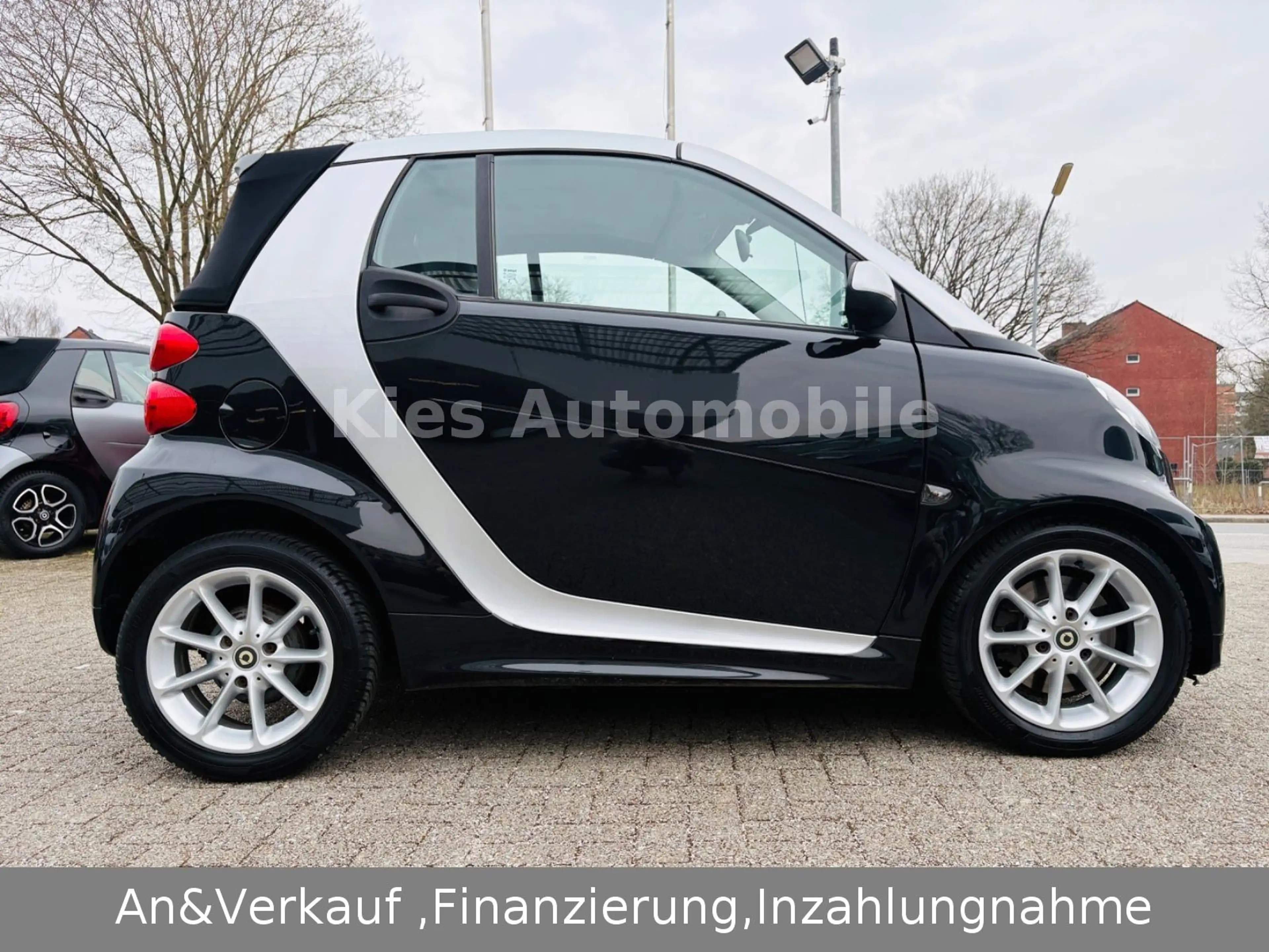 smart forTwo Cabrio Passion AUTOM/SERVO/SITZH/NAVI/TÜV — photo 7