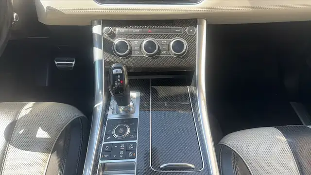 Land Rover Range Rover Sport view 13