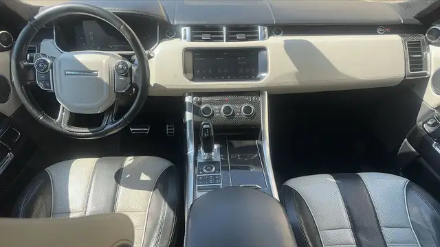 Land Rover Range Rover Sport view 11