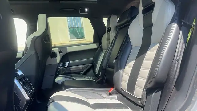 Land Rover Range Rover Sport view 9