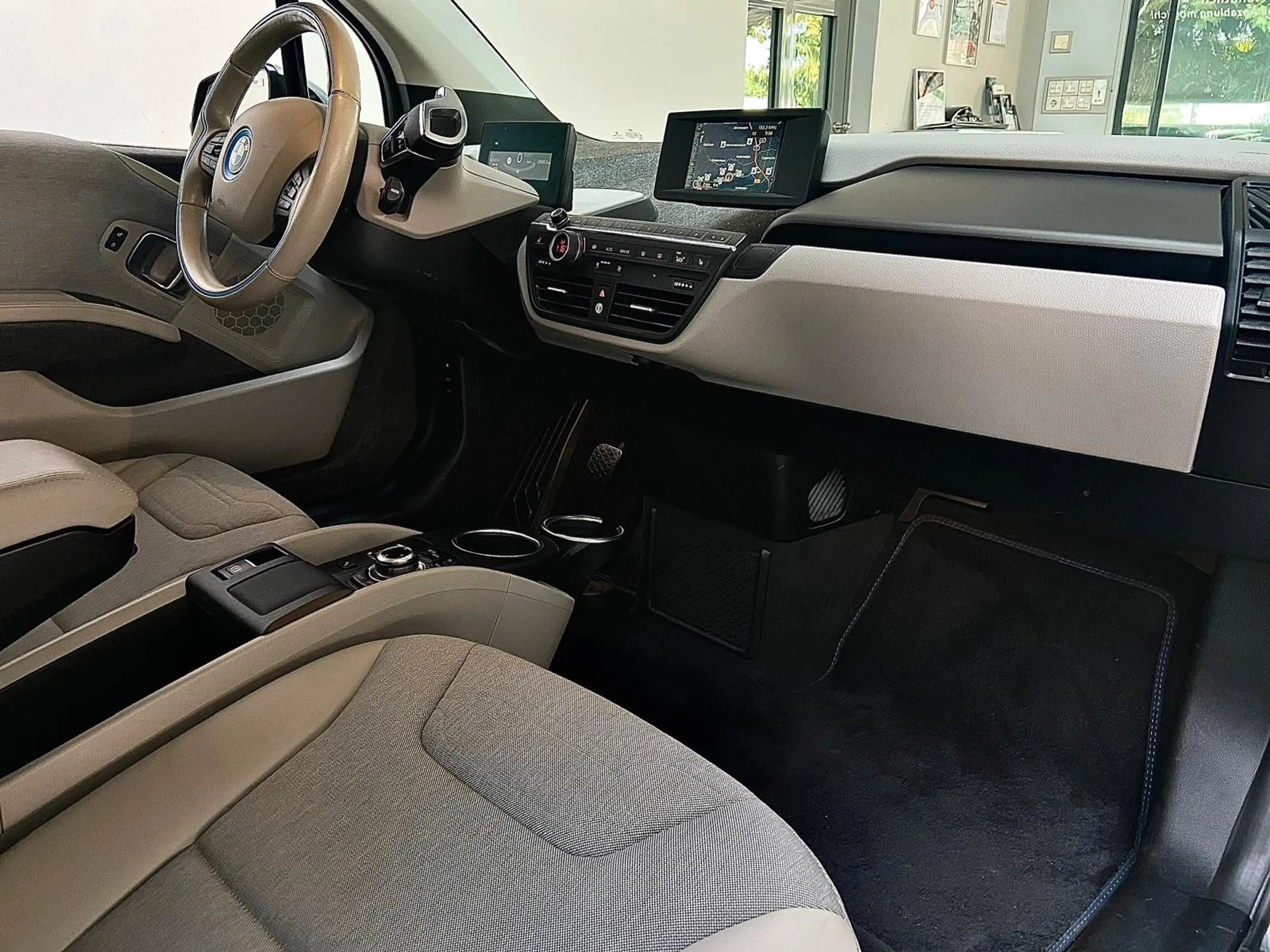 BMW i3 REX RANGE EXTENDER ACC Kamera Pano Navi SHZ — photo 11