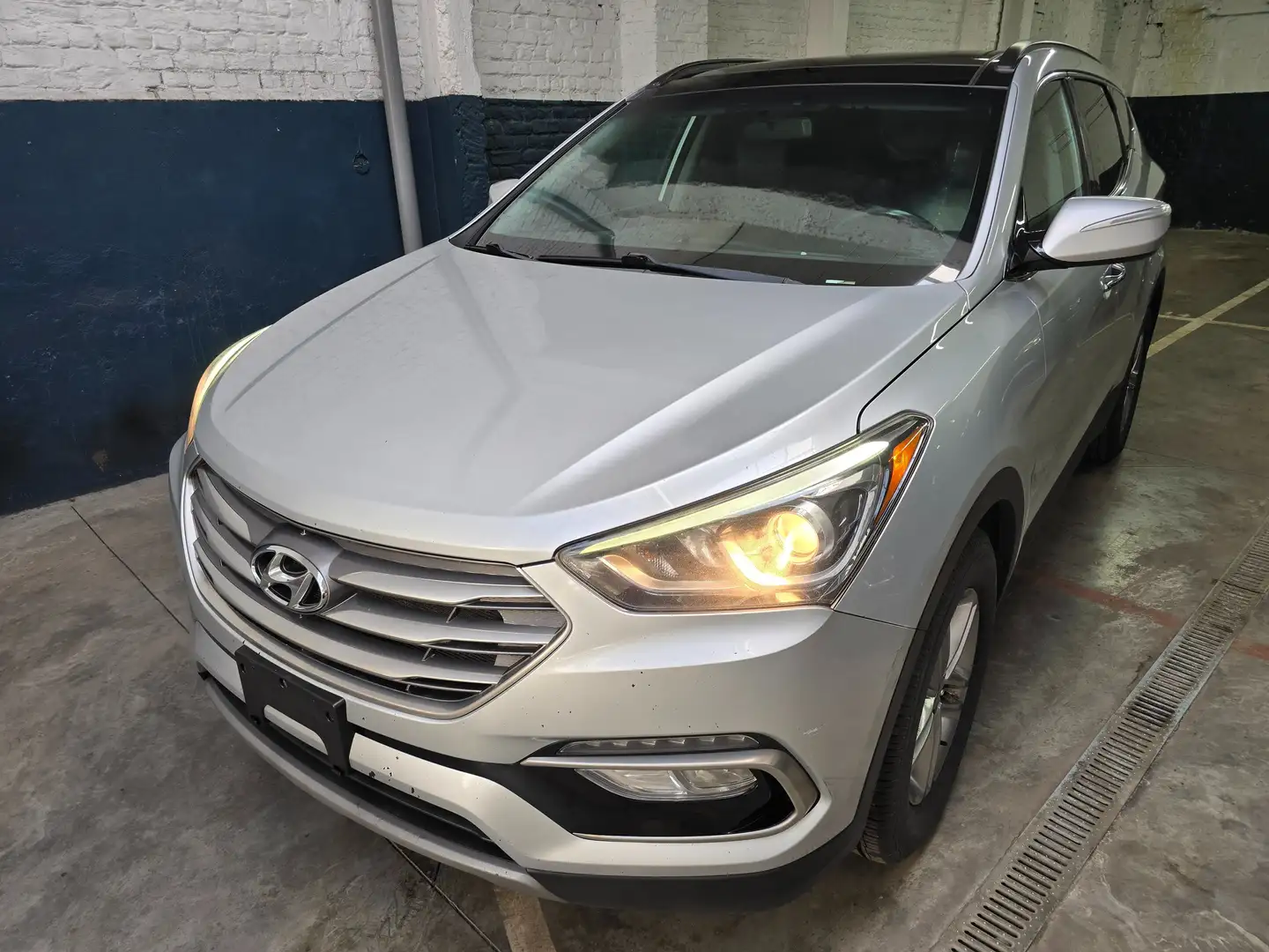 Hyundai SANTA FE Santa Fé 2.0 4WD . Export Out Of Europe Argent - 2