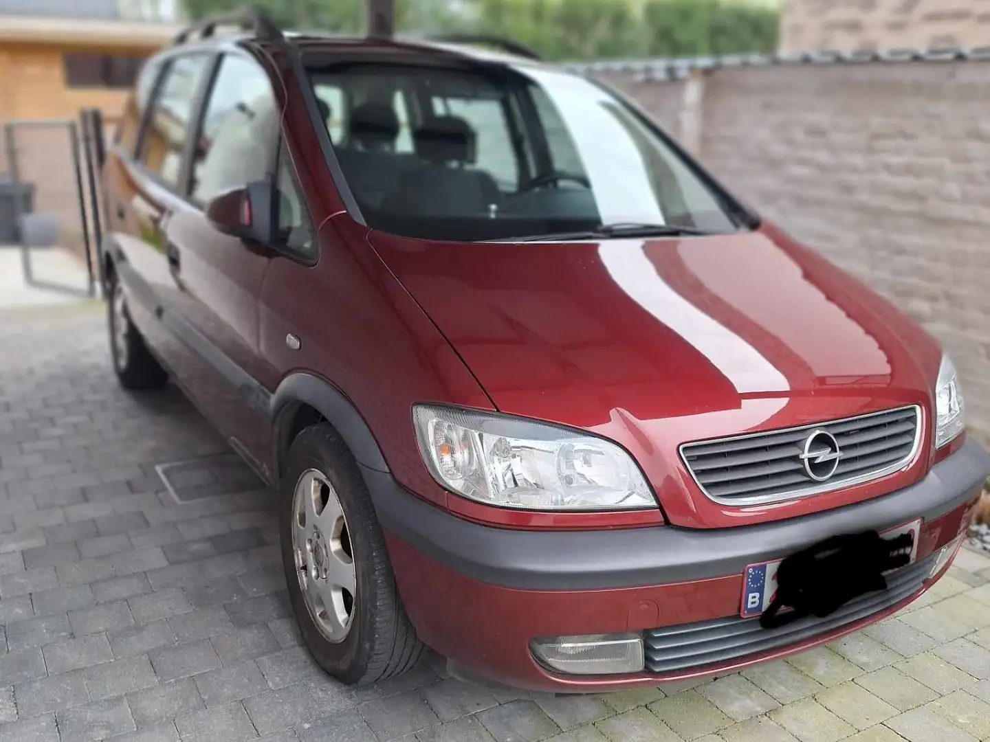 Opel Zafira 1.8 16V Comfort Rojo - 1