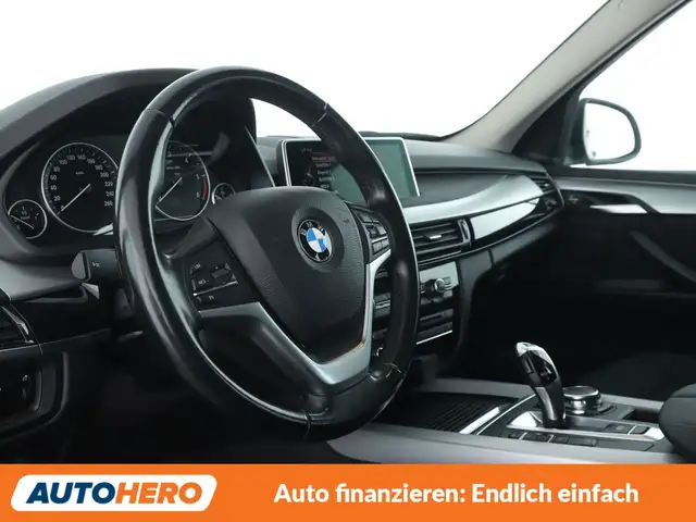 BMW X5 view 11