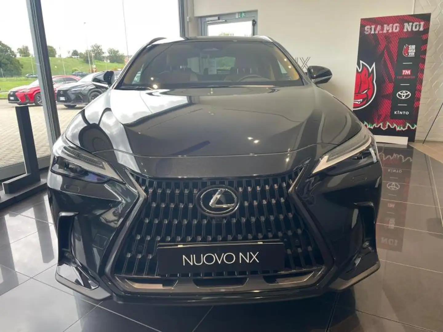 Lexus NX 300 2ª serie Hybrid 4WD Luxury Nero - 2