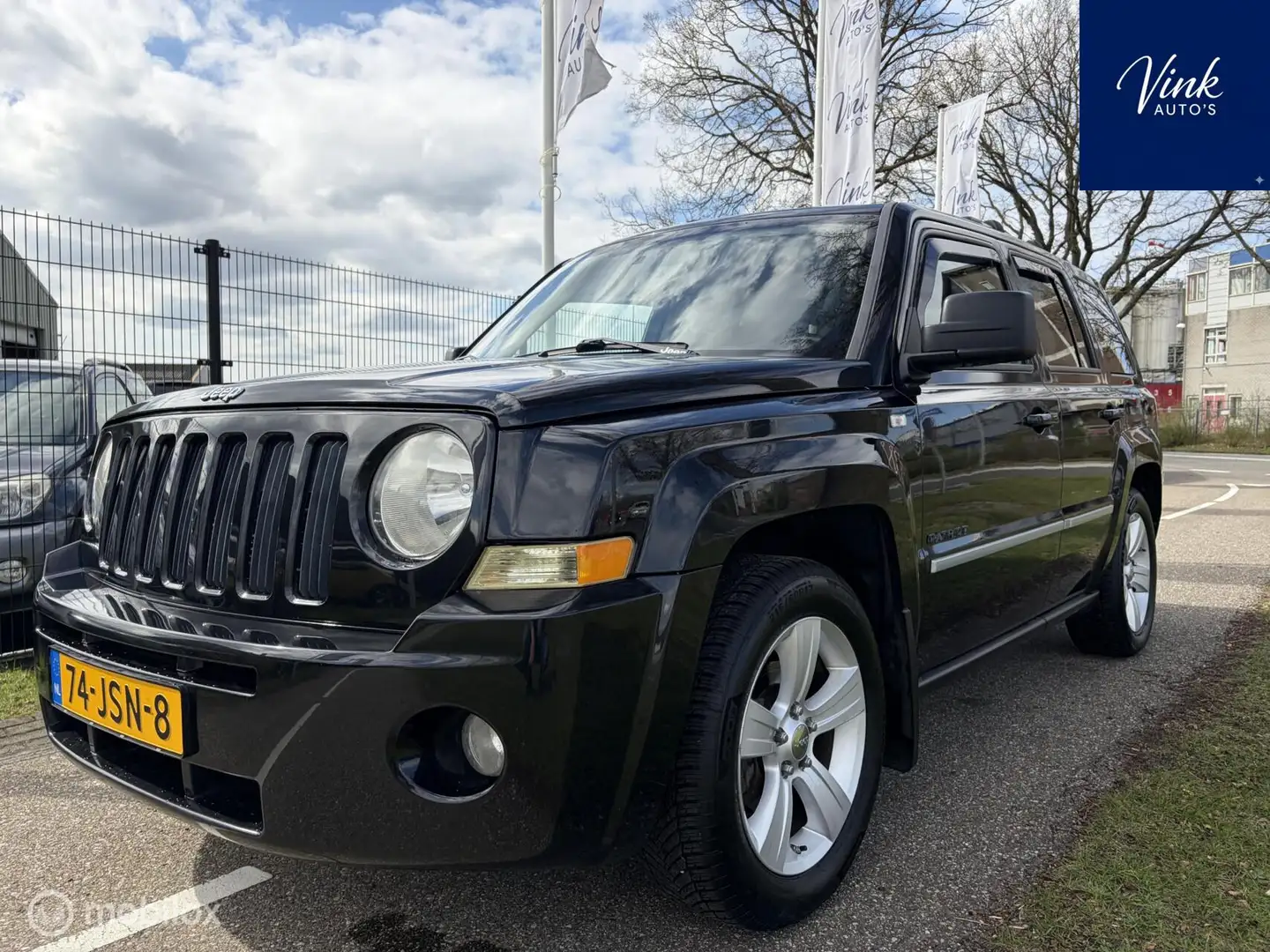 Jeep Patriot 2.4 Limited Liberty | 4x4 | AUTOMAAT | Leer | Trek Negro - 1