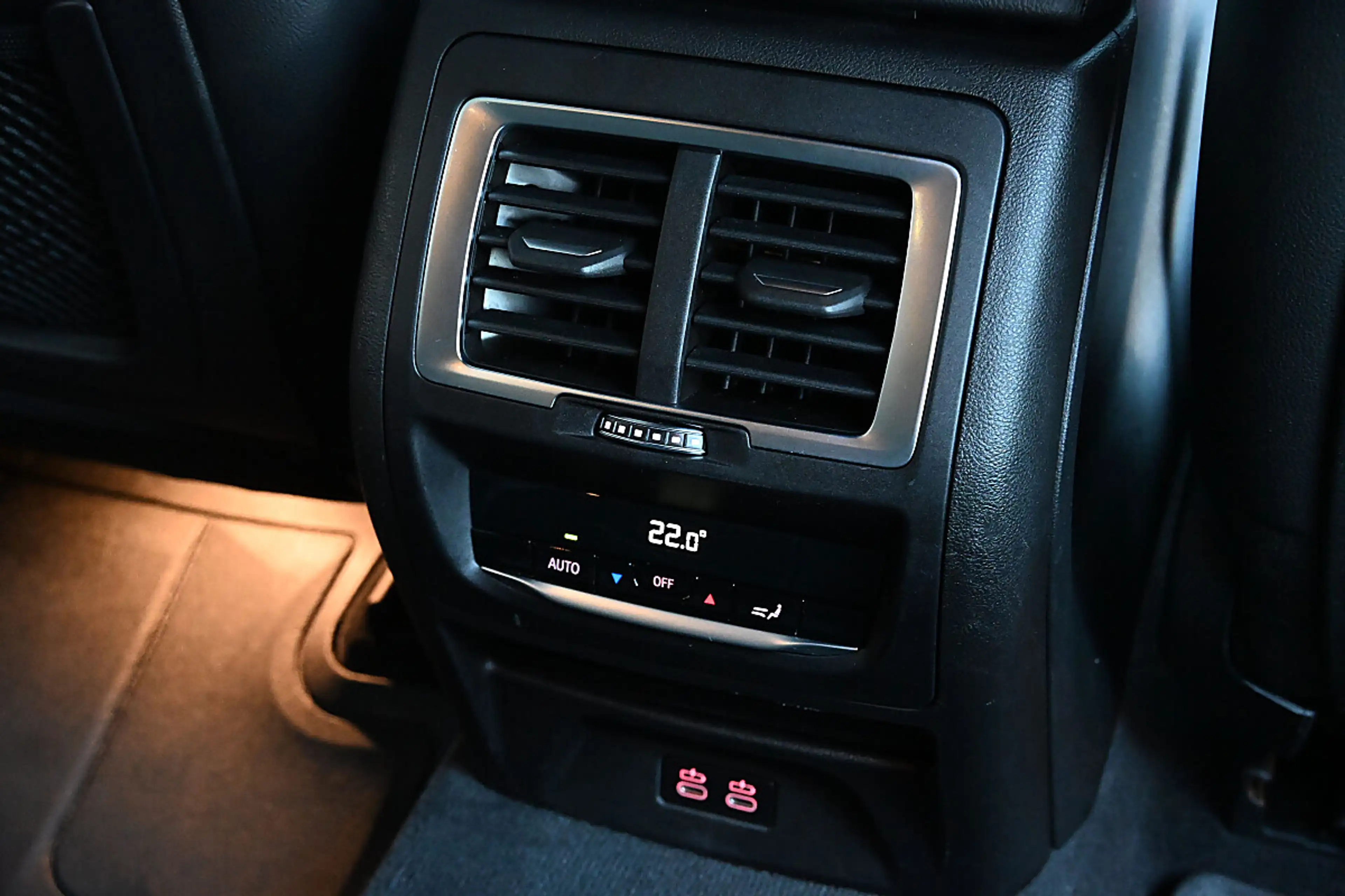 BMW iX3 M 73,8kWh Sport ACC, Laser, Panorama, Komfortzu... — photo 9