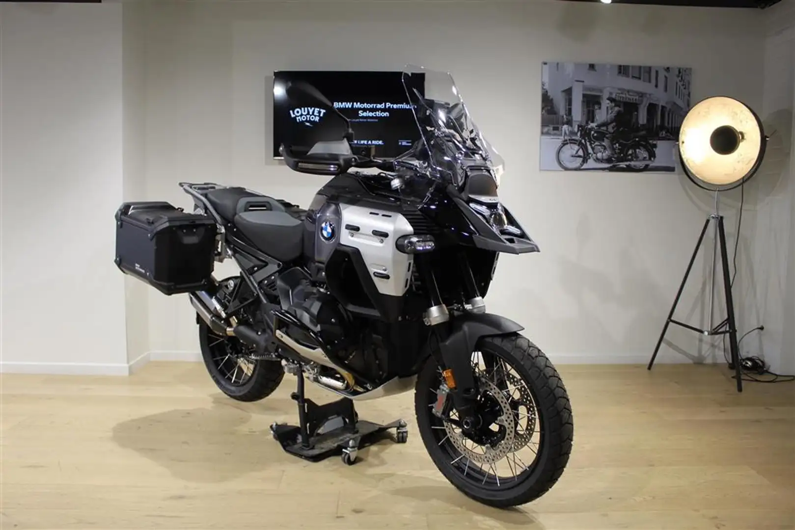 BMW R 1300 GS 0 Zwart - 1