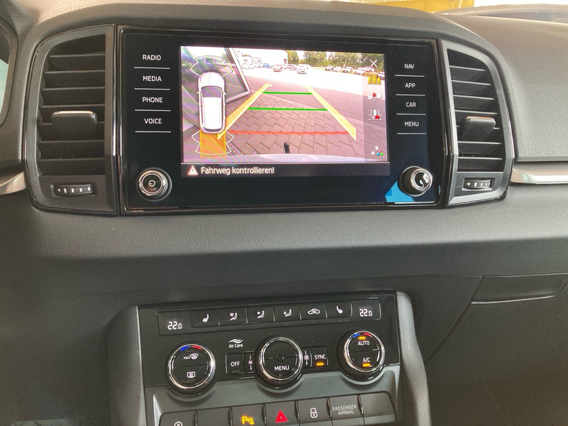 Skoda Karoq Balance 1.5 TSI DSG.MATRIX.ACC.LaneA.KAM.AHK.SHZ.L — photo 15
