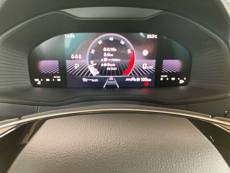Skoda Karoq Balance 1.5 TSI DSG.MATRIX.ACC.LaneA.KAM.AHK.SHZ.L — photo 13