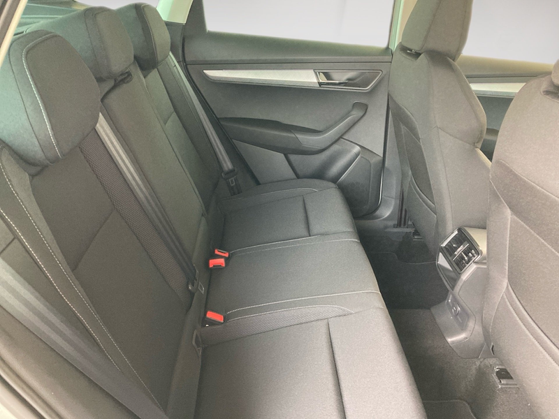 Skoda Karoq Balance 1.5 TSI DSG.MATRIX.ACC.LaneA.KAM.AHK.SHZ.L — photo 11