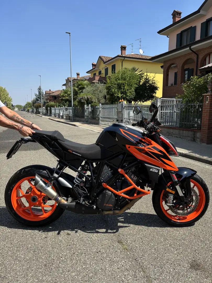 KTM 1290 Super Duke R Sport Arancione - 2