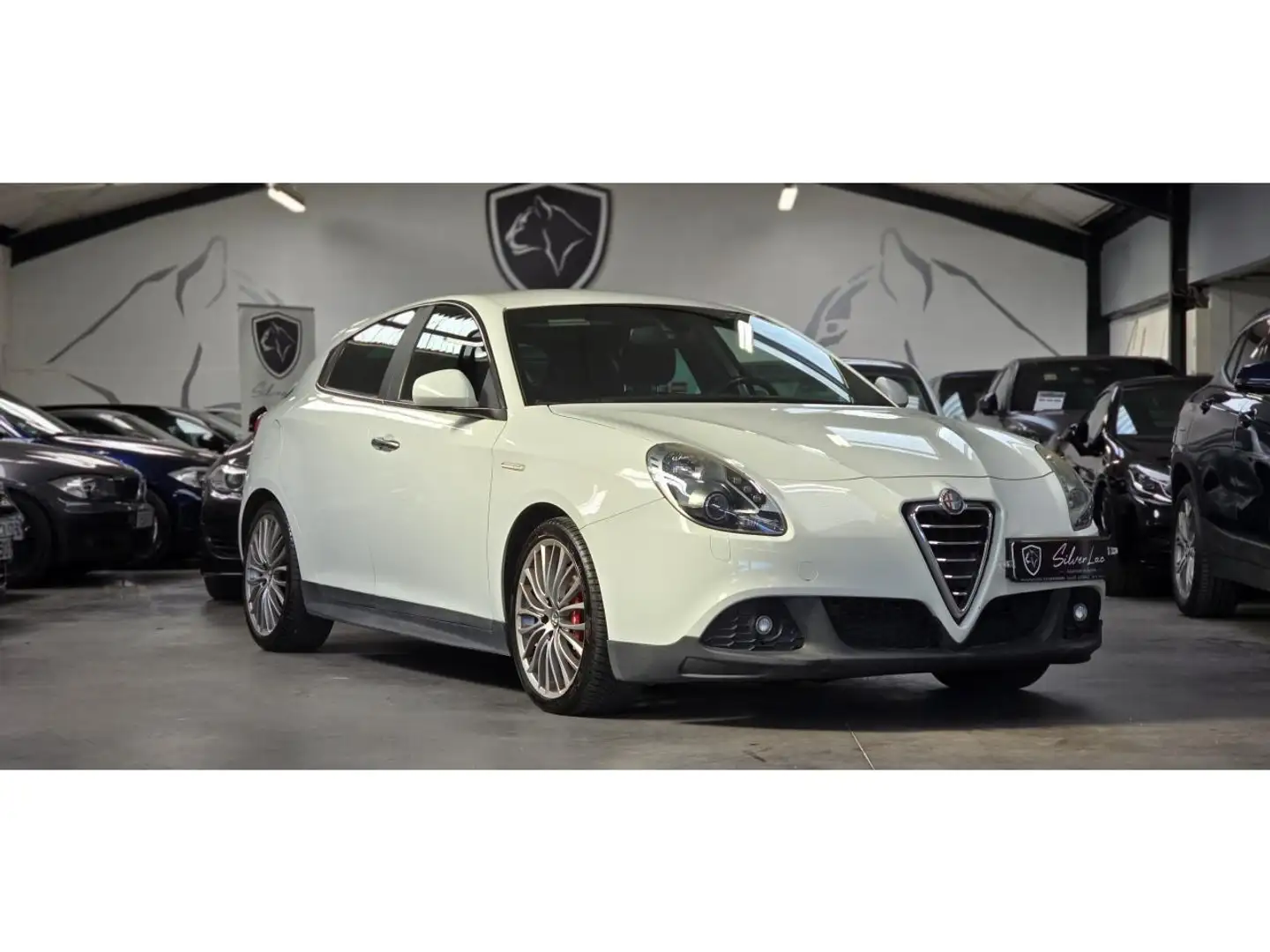 Alfa Romeo Giulietta 1750 TUBRO TBi 235  QUADRIFOGLIO VERDE QV / HISTORIQUE DISPONIBLE Weiß - 1