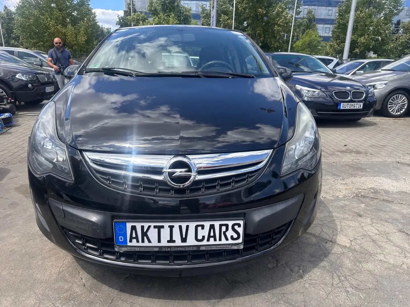 Opel Corsa D Selection Tüv Neu 1.Hand Schwarz - 1