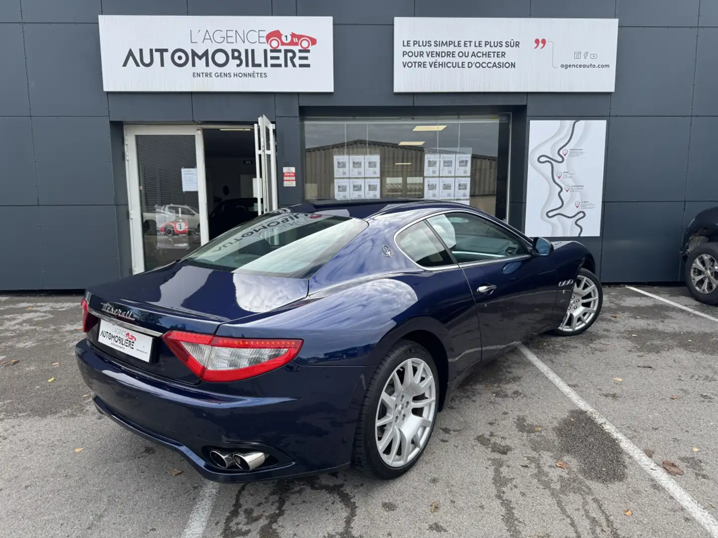 Maserati GranTurismo V8 4.2l BVA 405ch Pack S Bleu - 2