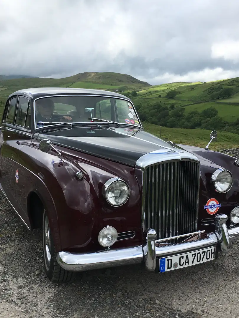 Bentley S2 rot schwarz,helles leder200 PS. 10600 meilen - 2
