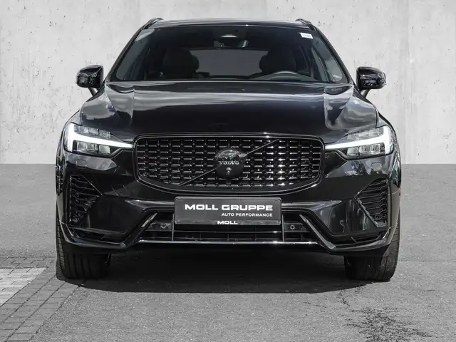 Volvo XC60 view 3