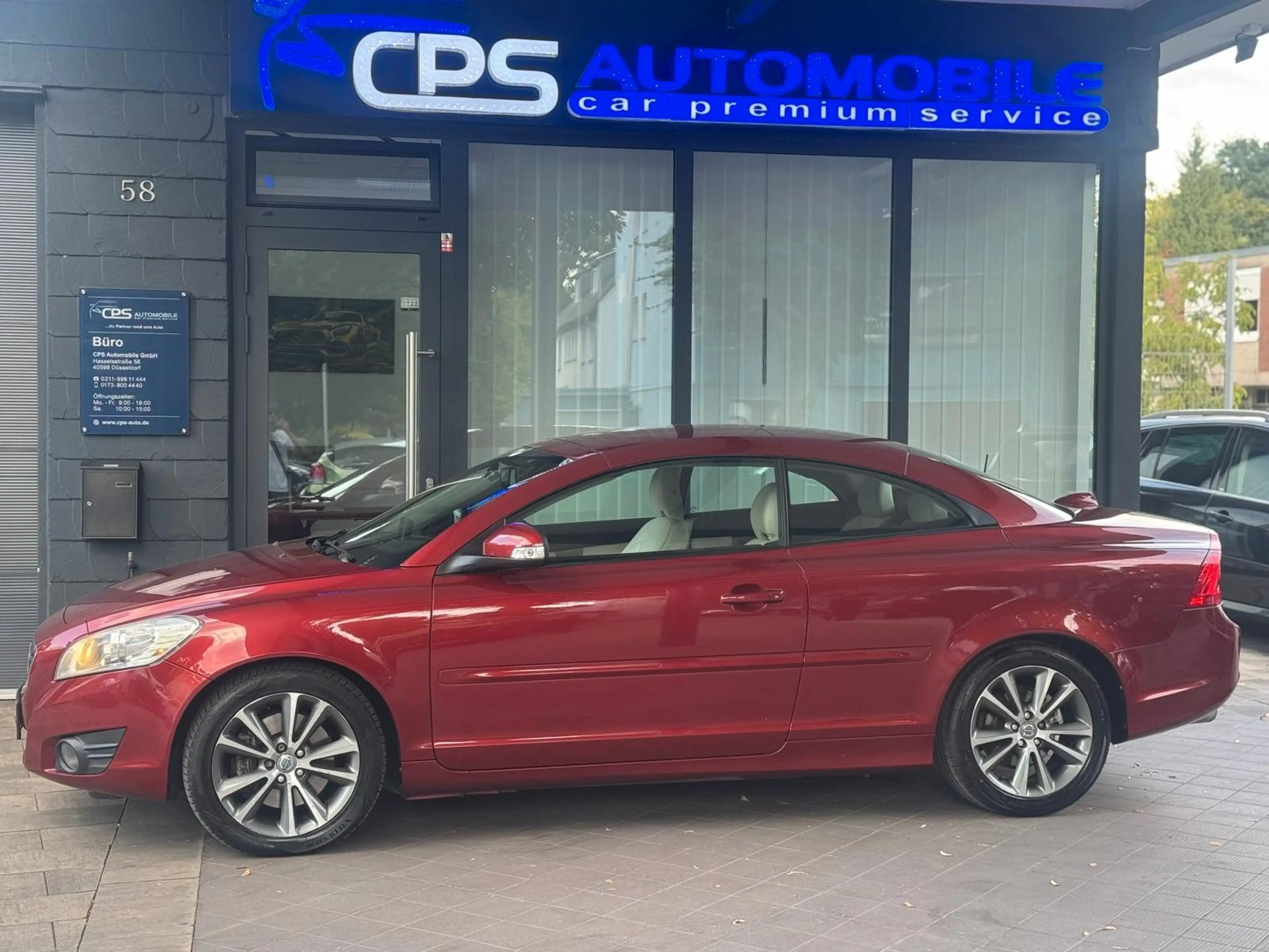 Volvo C70 Cabriolet D3 Momentum / TÜV Neu — photo 5