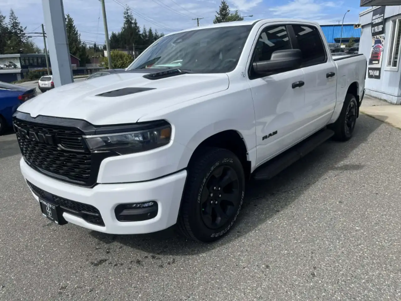 RAM 1500 снимка RAM 1500