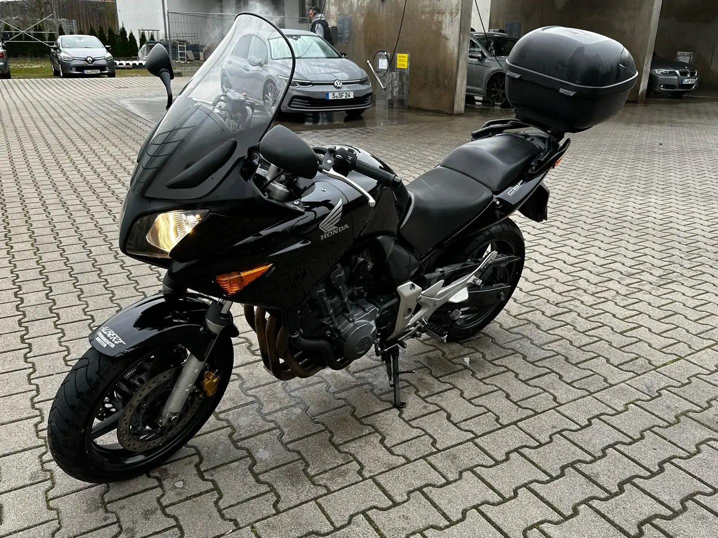 Honda CBF 600 Schwarz - 2
