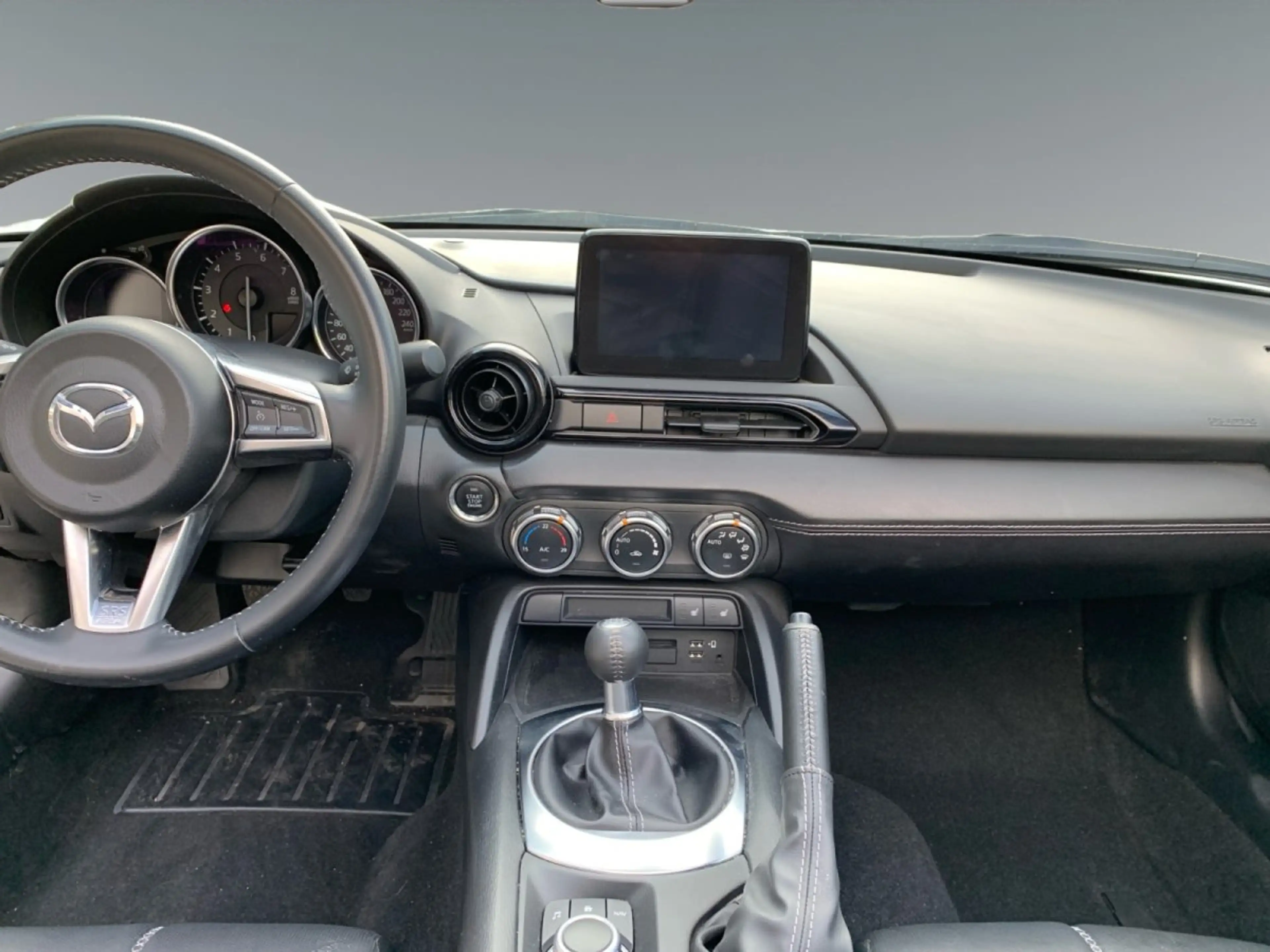 Mazda MX-5 1.5 SKYACTIV-G 132 EU6d Advantage NAVI — photo 11