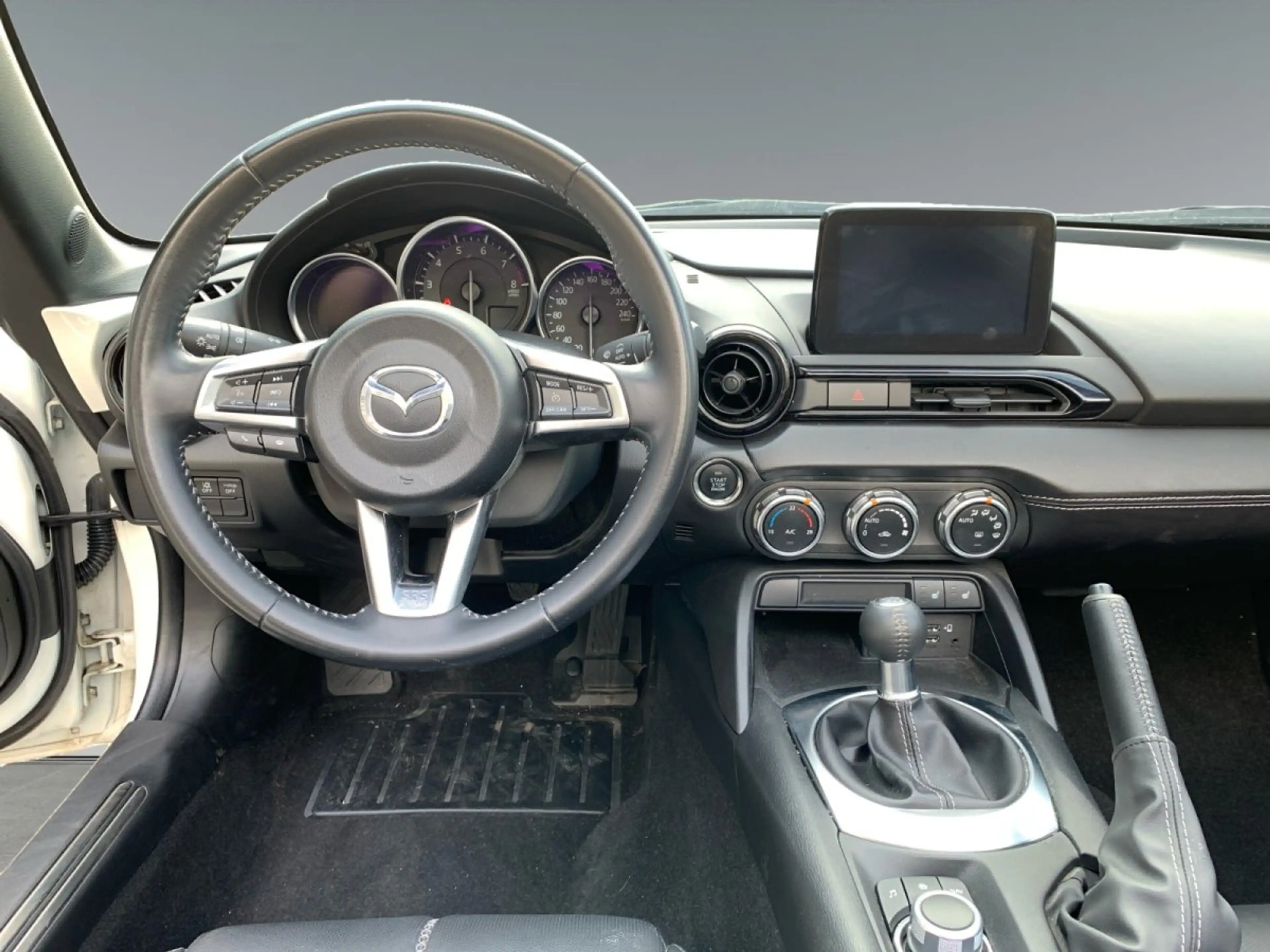 Mazda MX-5 1.5 SKYACTIV-G 132 EU6d Advantage NAVI — photo 10