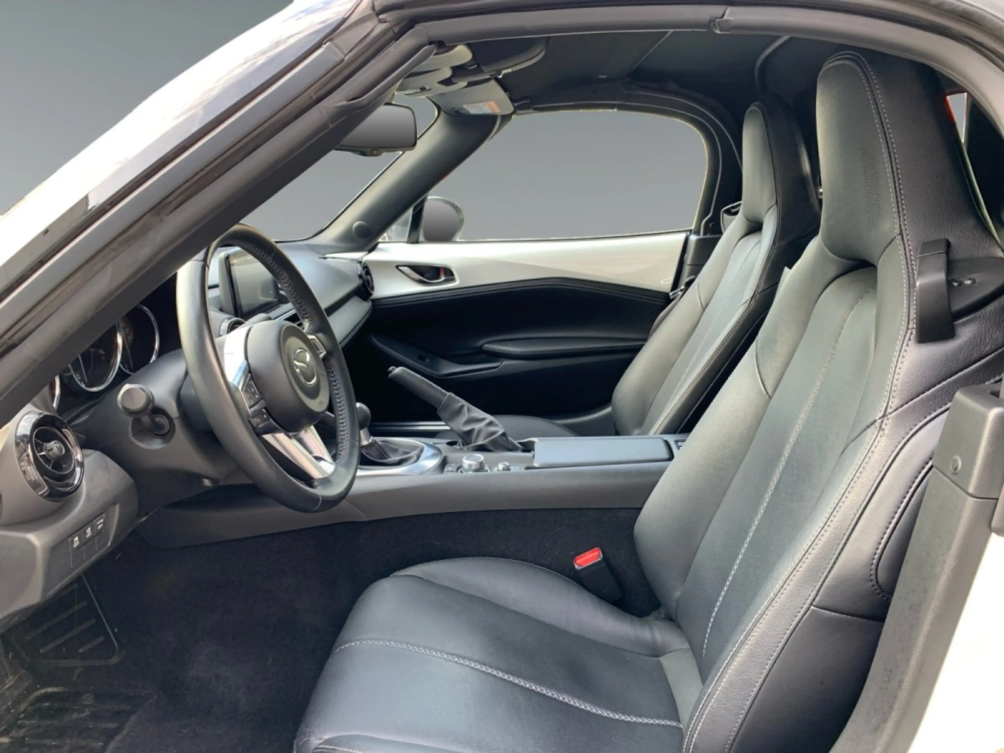 Mazda MX-5 1.5 SKYACTIV-G 132 EU6d Advantage NAVI — photo 9