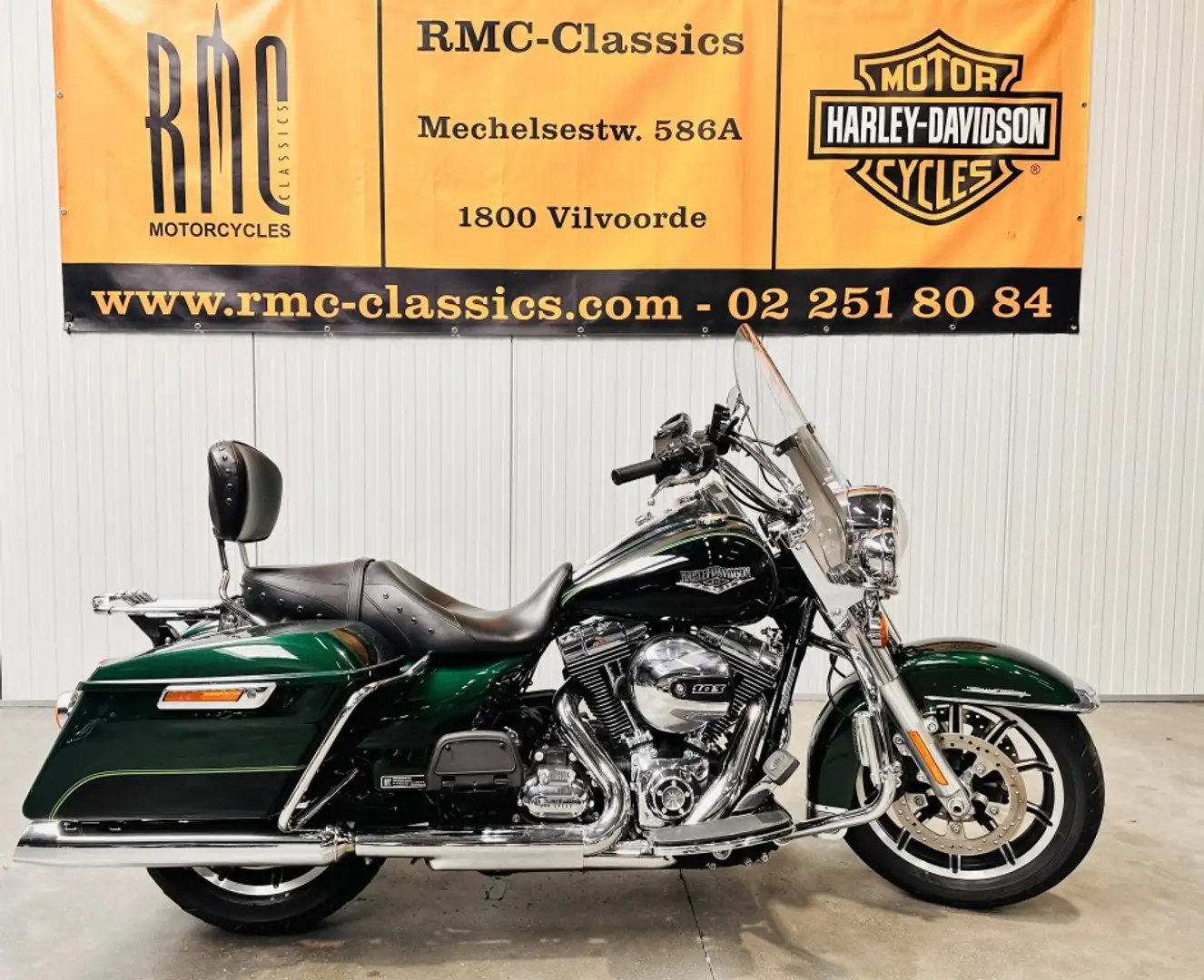 Harley-Davidson Road King Tour Standard Verde - 1