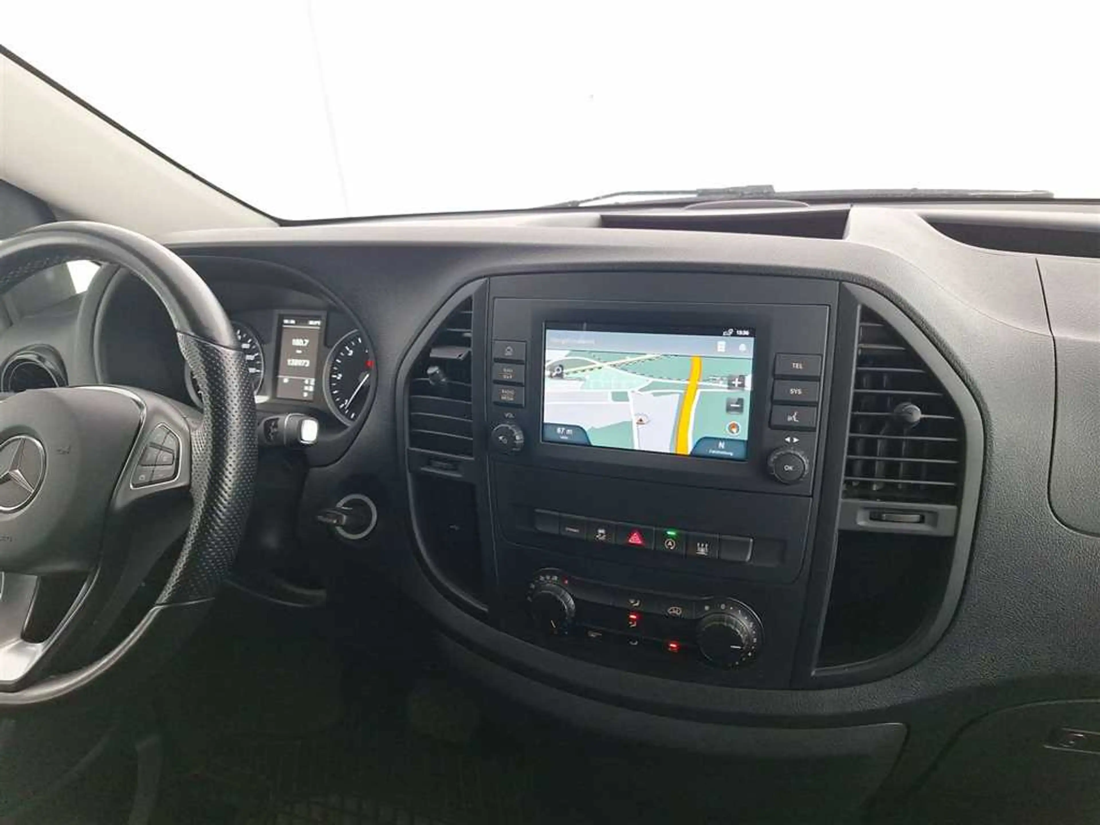 Mercedes-Benz Vito Tourer Pro 114 CDI EL 9G-tronic — photo 13