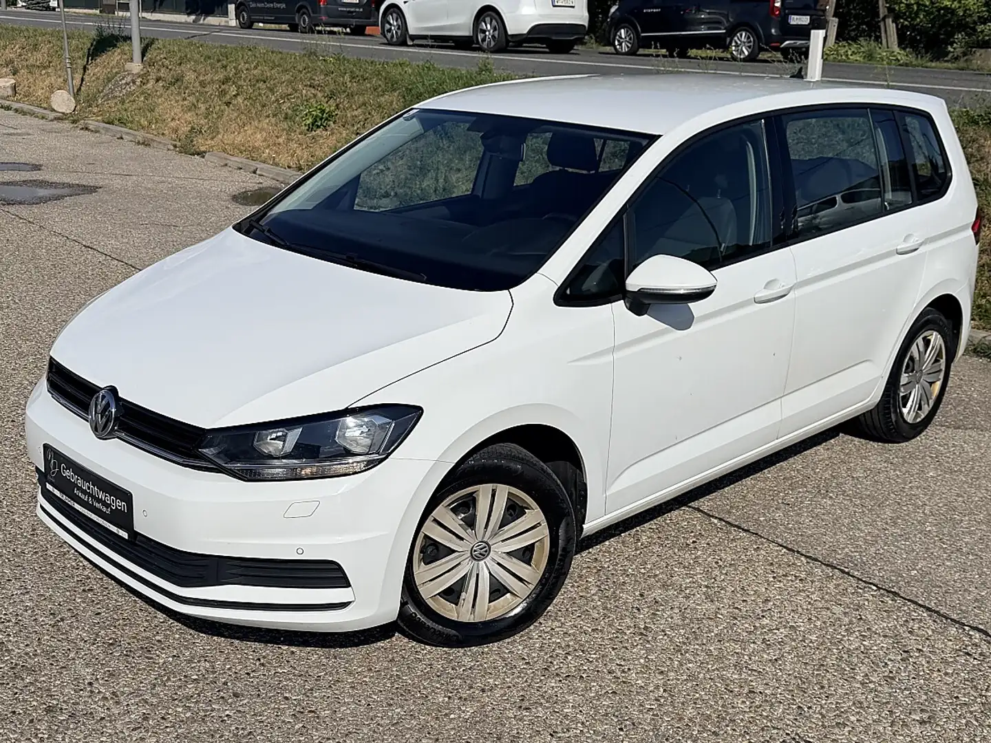 Volkswagen Touran 1,6 SCR TDI *Sehr gepflegt* Weiß - 1