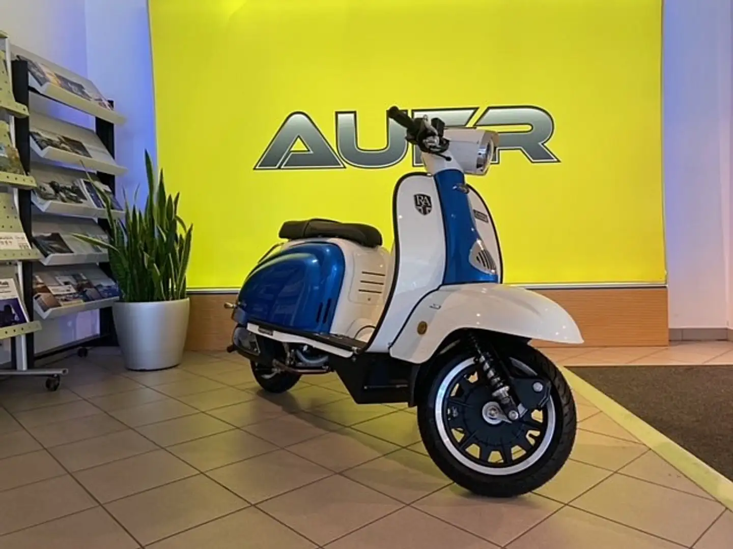 Royal Alloy TG 300 LC | LED | TFT Display - 1
