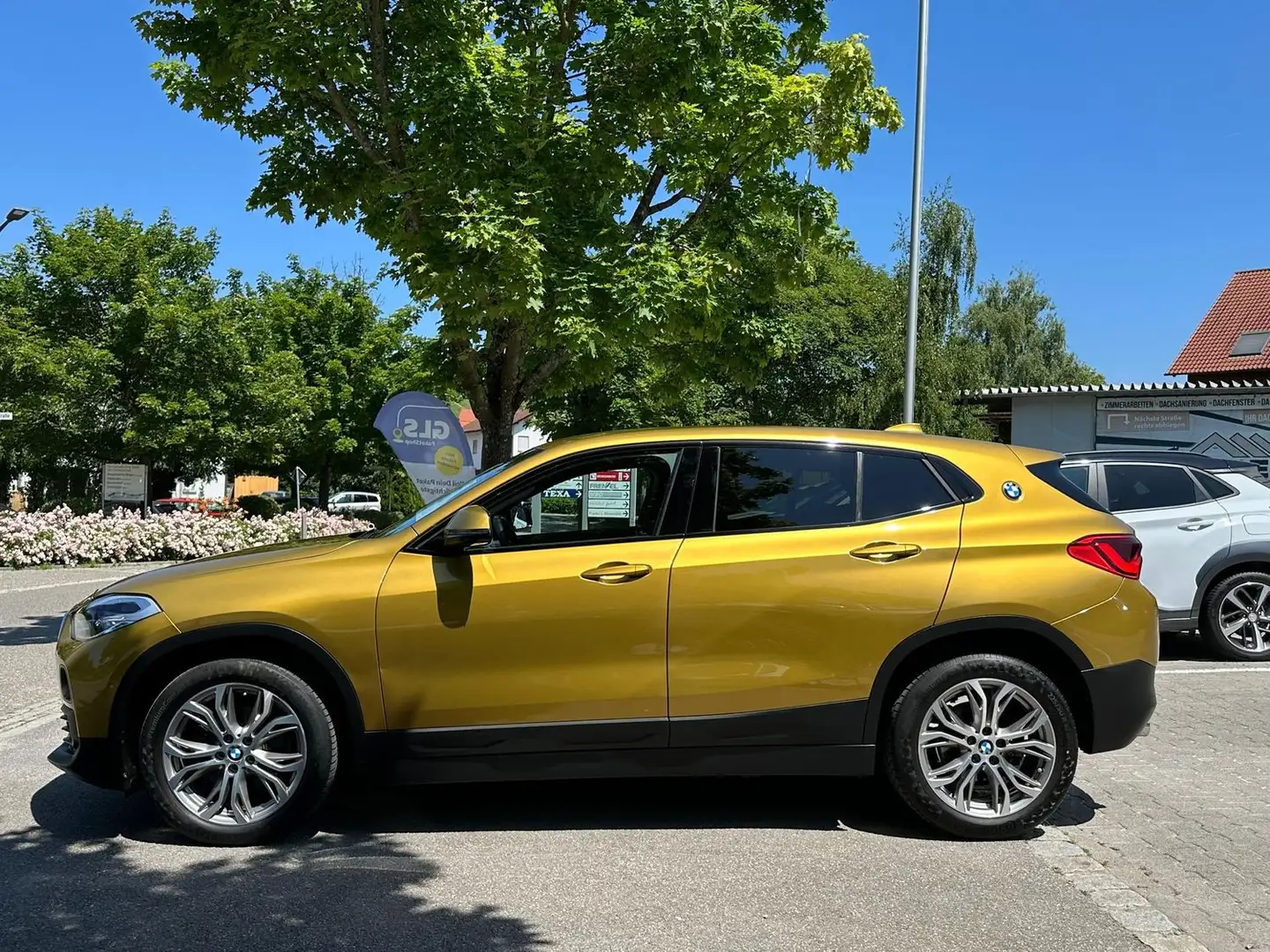 BMW X2 sDrive 18 i Advantage Plus/Kamera/Navi Or - 2