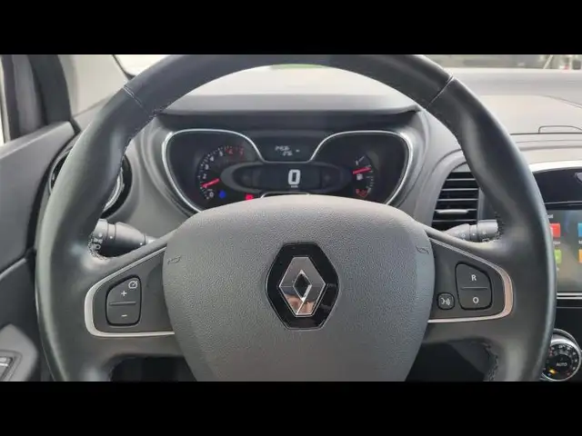 Renault Captur view 15