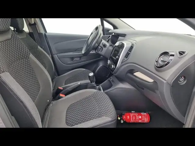 Renault Captur view 10