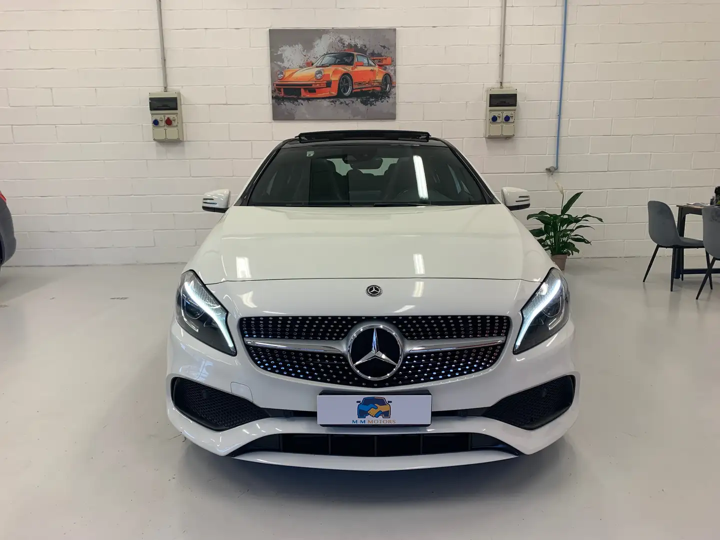 Mercedes-Benz A 180 A 180 d Premium auto AMG Line Bianco - 2