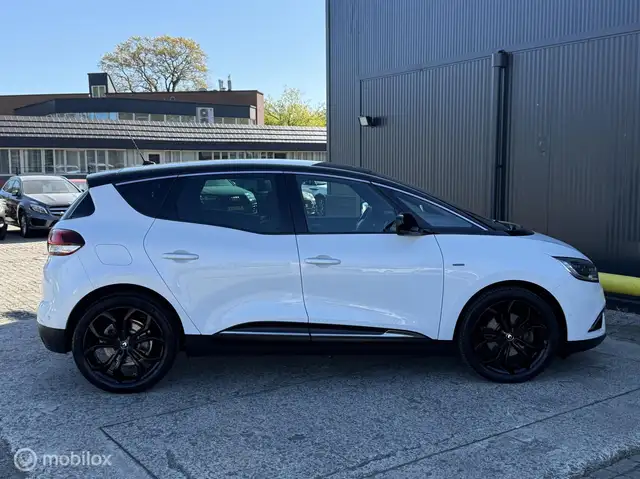 Renault Scenic view 9