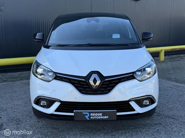 Renault Scenic view 6