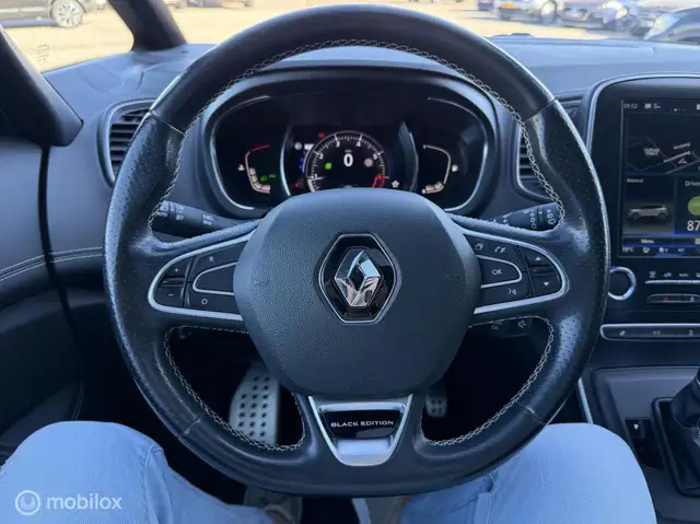 Renault Scenic view 12