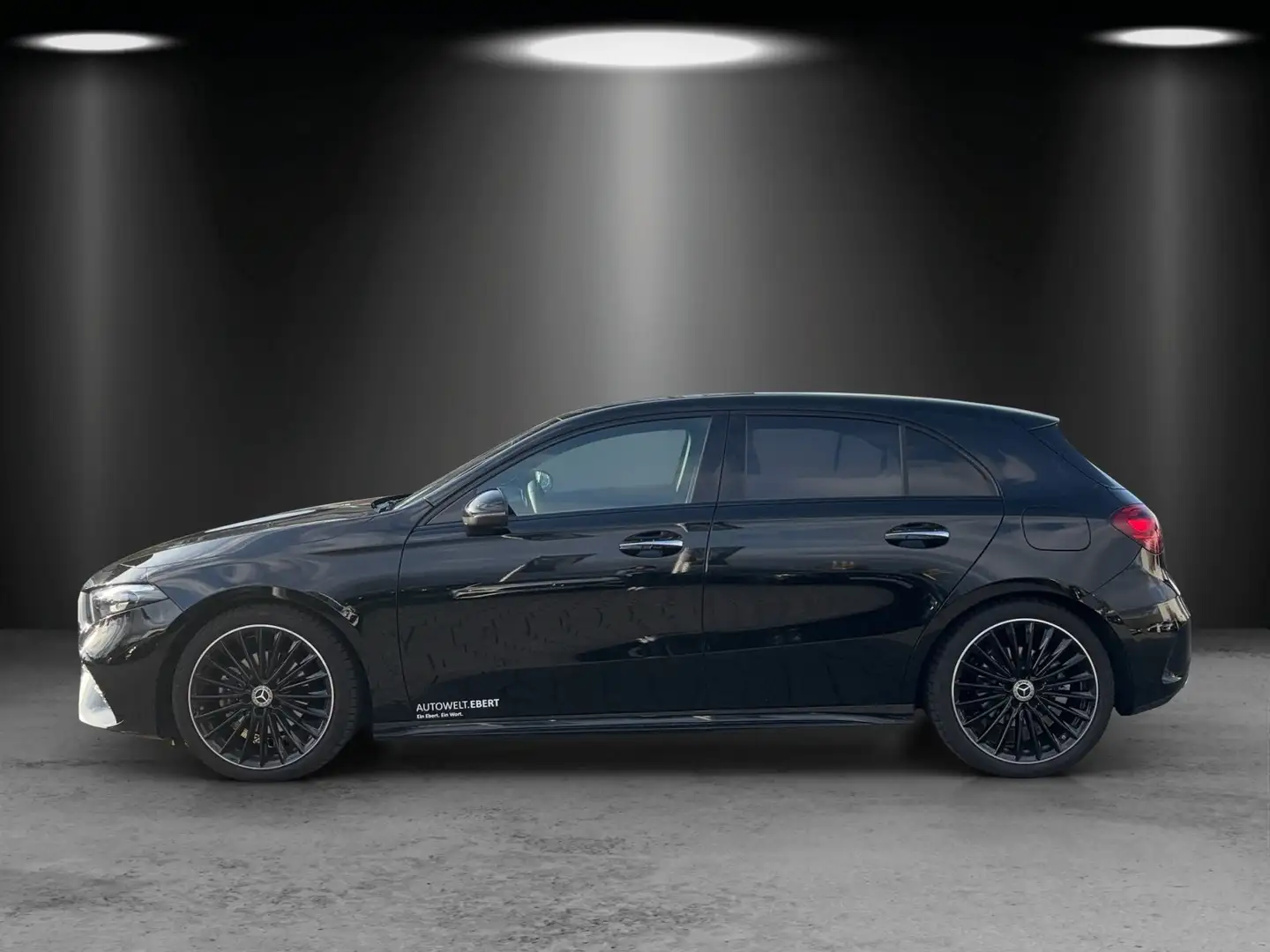 Mercedes-Benz A 200 AMG KeyGo MULTIBEAM 19" Kamera TOTWINKEL Schwarz - 2