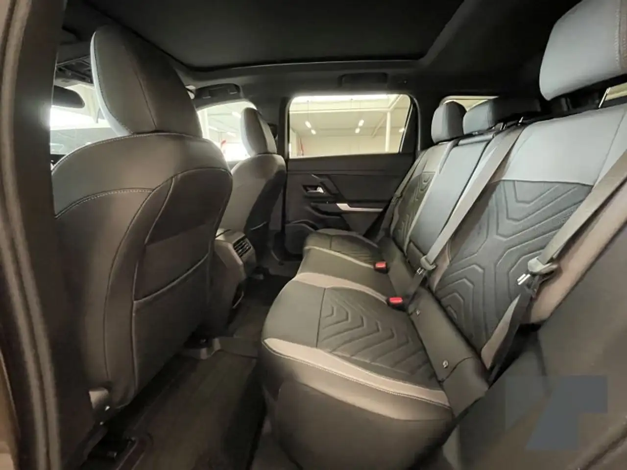 Jeep Compass 1.2 eDCT 107 kW First Edition, миниатюра 12