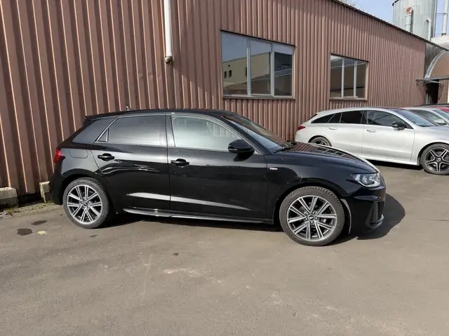 Audi A1 25 TFSI Sportback S tronic line Ext