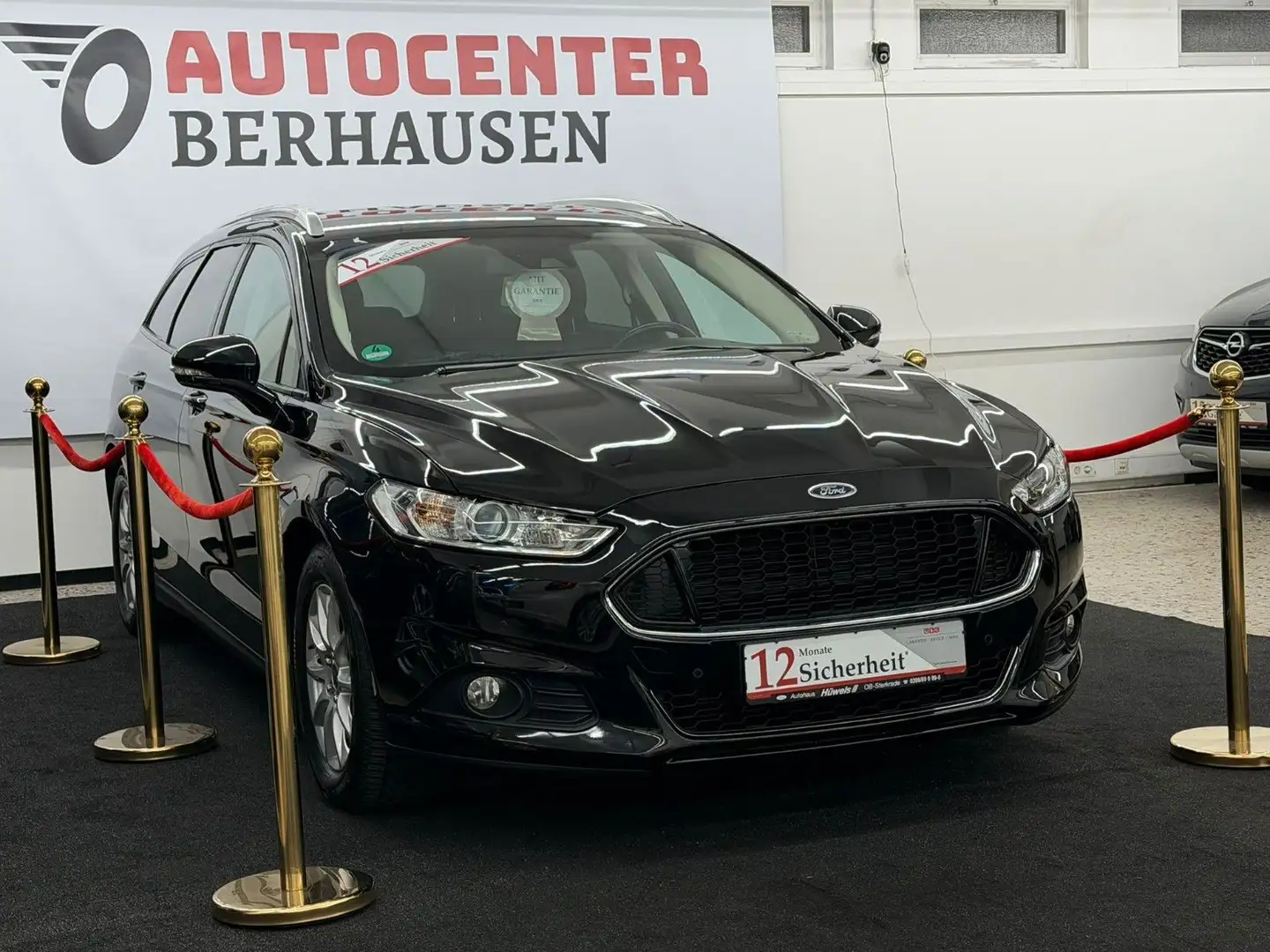 Ford Mondeo Turnier Business Edition*NAVI*GARANTIE* Zwart - 2