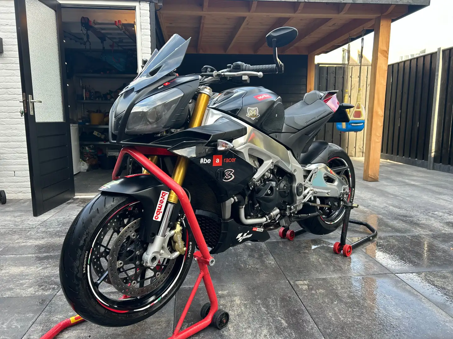Aprilia Tuono V4 APRC Negro - 1