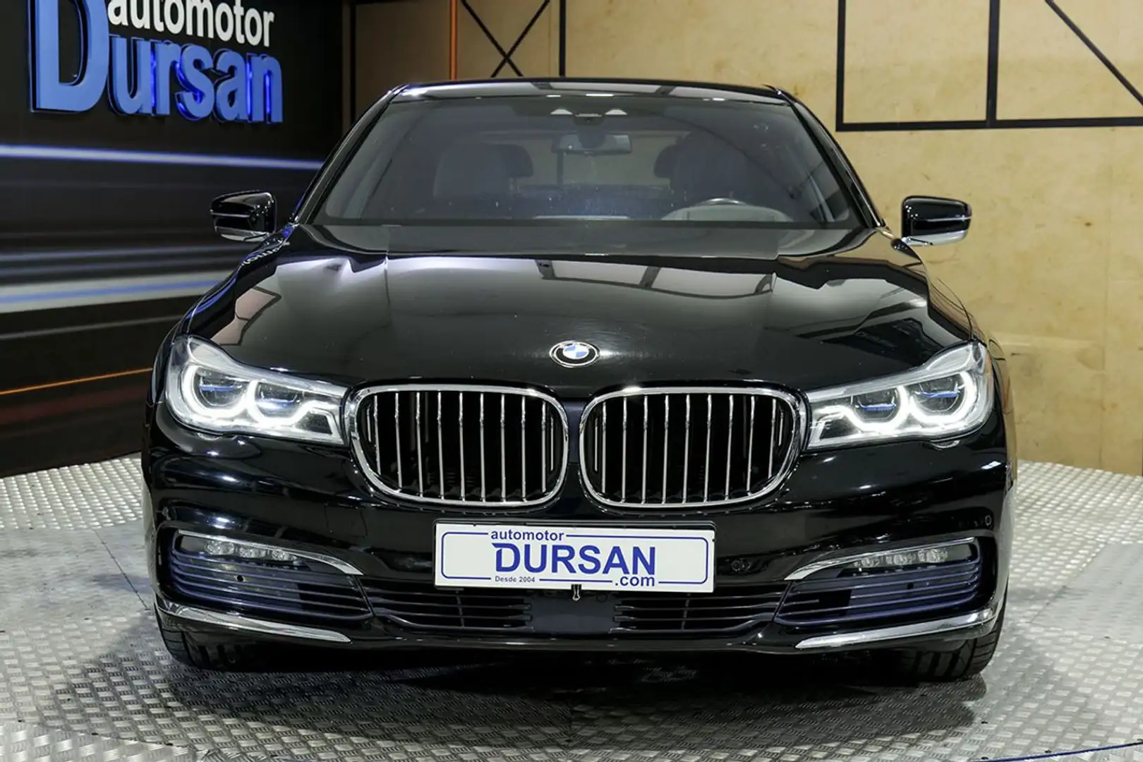BMW 730 730dA xDrive Zwart - 2
