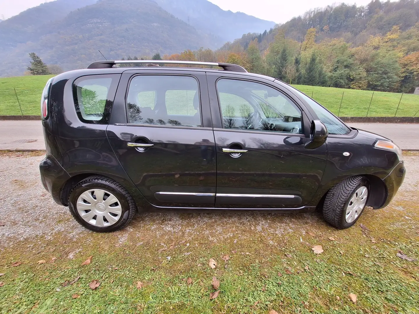 Citroen C3 Picasso EXCLUSIVE Černá - 1