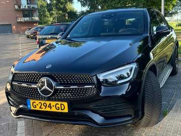 220d 4MATIC Premium Plus