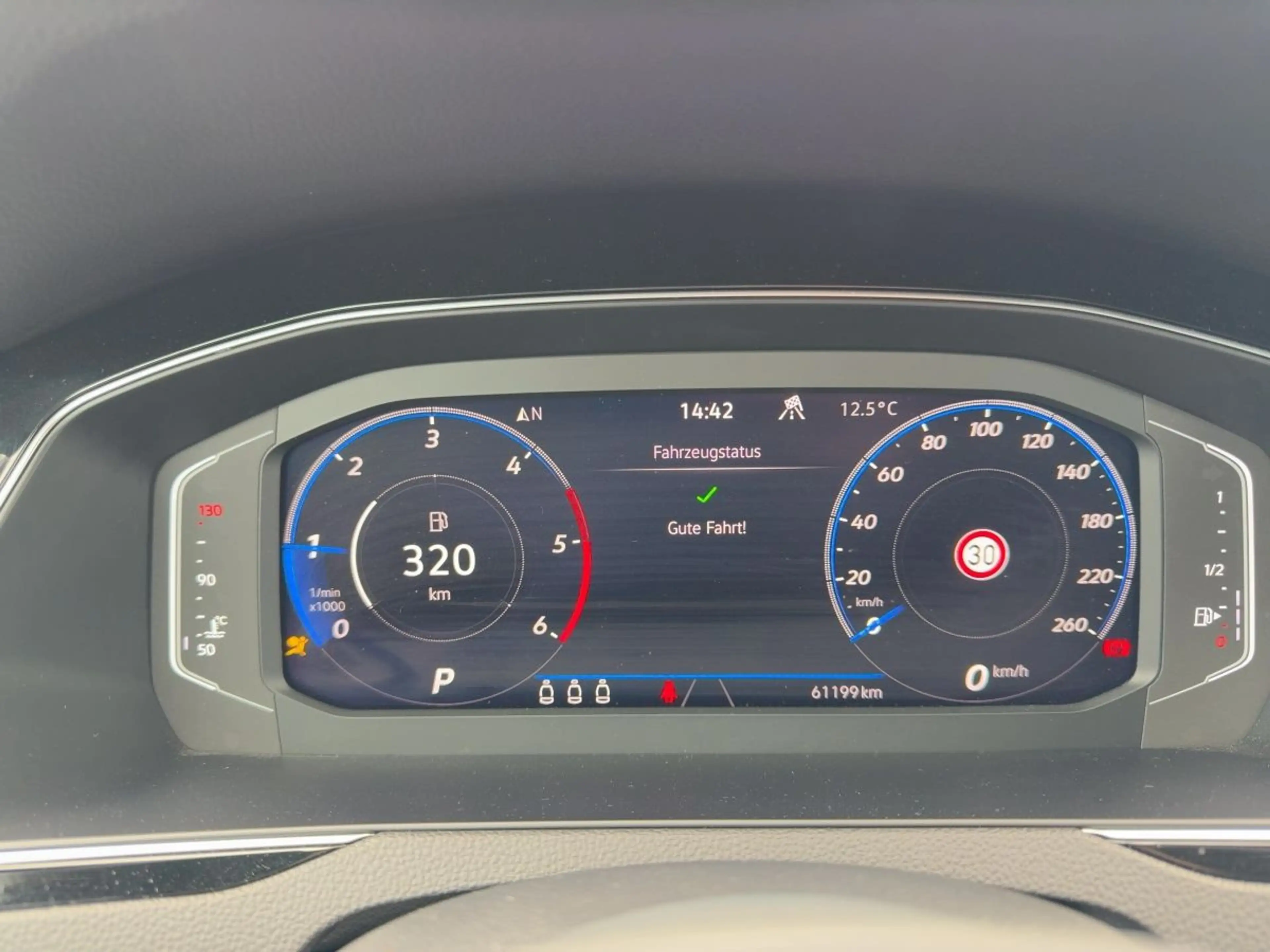 Volkswagen Passat Alltrack Passat Variant ALLTRACK 2.0 TDI DSG 4M AHK ACC S — photo 13