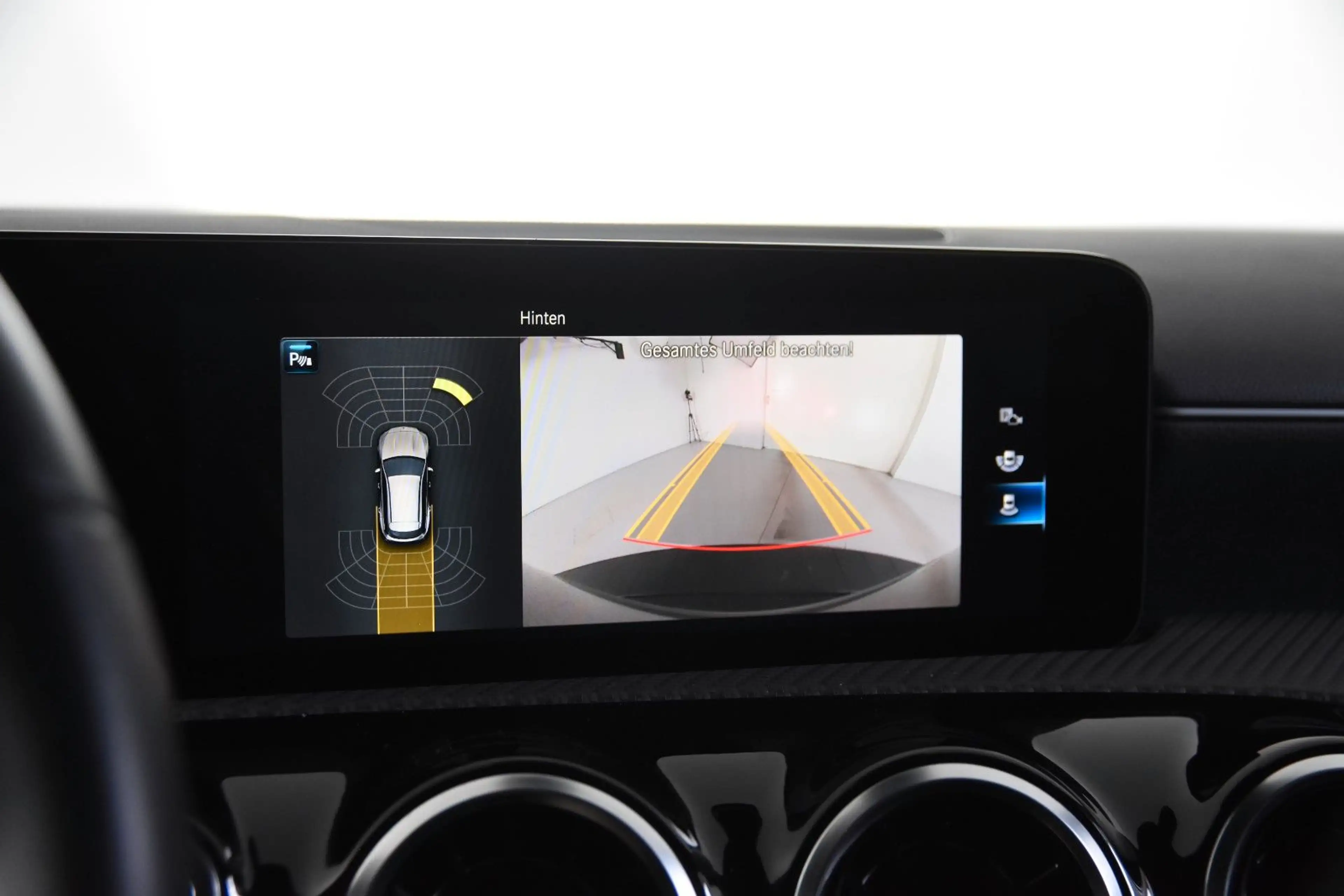 Mercedes-Benz CLA 180 *1.Hand*Navi*SHZ*EHK*Carplay* — photo 11