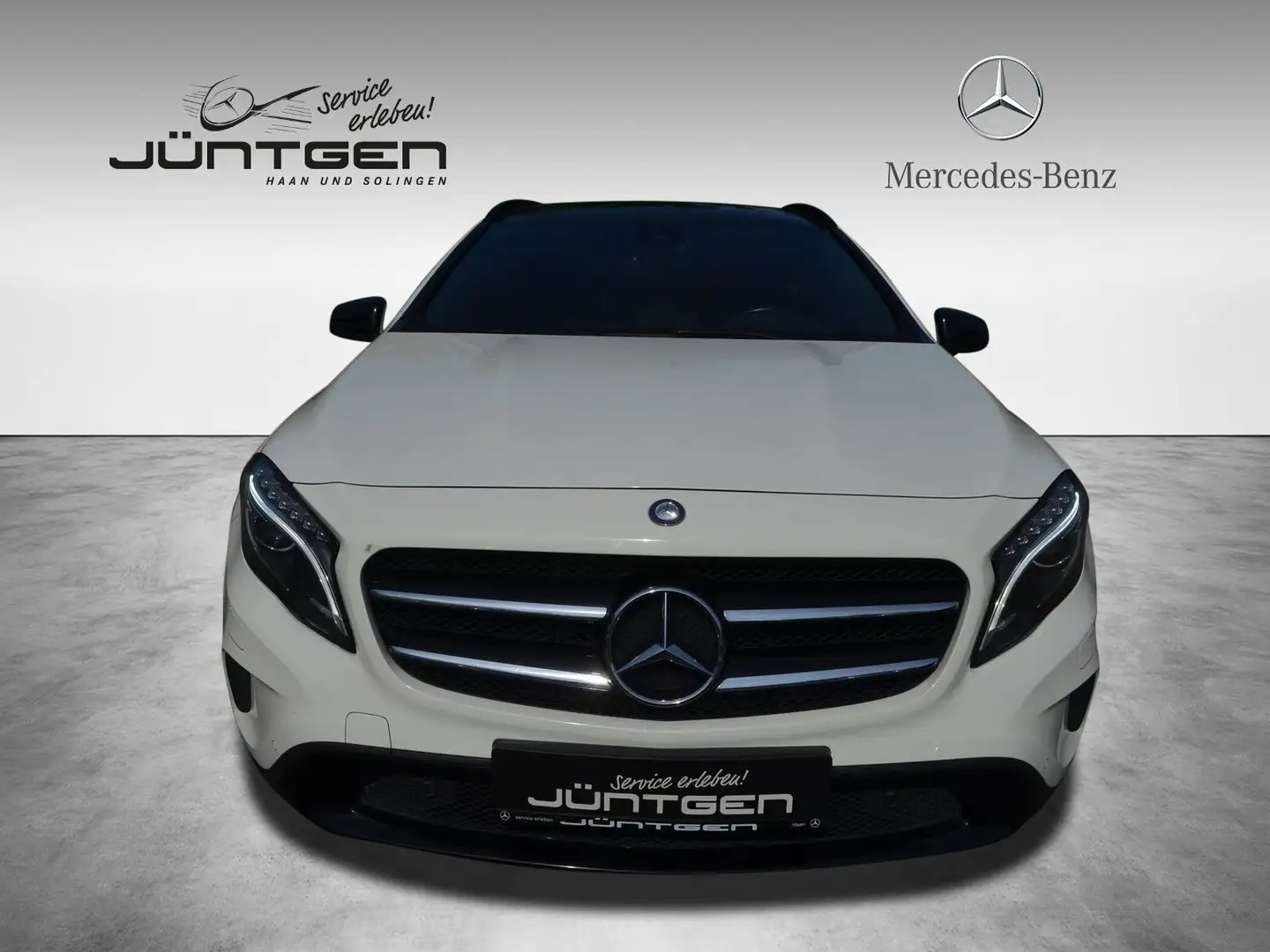 Mercedes-Benz GLA 220 d SCORE NIGHT PANO AHK H&K STHZ BI-XENON Weiß - 2
